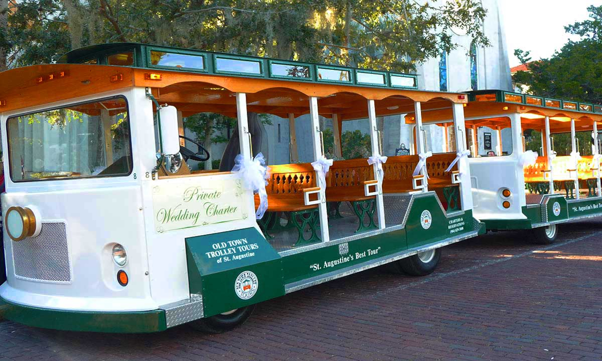 The Old Town Trolley wedding charter 