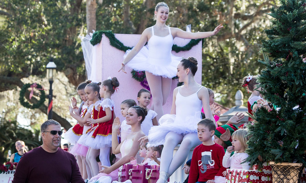 Does St Augustine Fl Put On A Christmas Parade In 2022 Christmas Parade 2022 | Visit St. Augustine