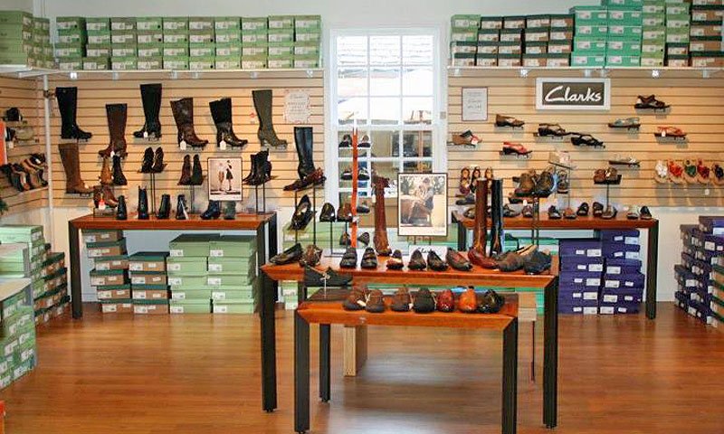clogs shop near me