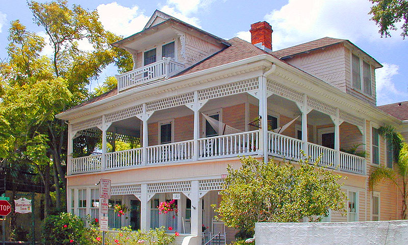 Street view of the Kenwood Inn