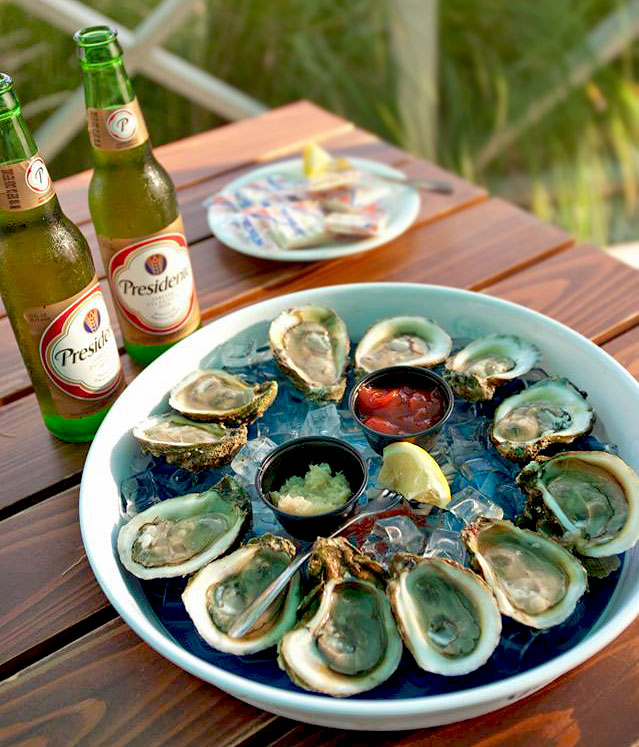 When in season (during any month with an 'r' in it), fresh oysters are a classic Florida food.