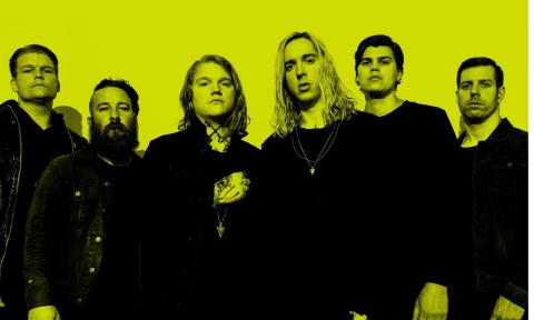 The band Underoath poses for the camera