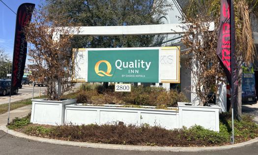 The sign for the Quality Inn Historic Downtown