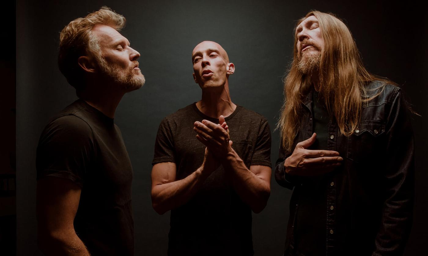 The Wood Brothers profile picture singing together