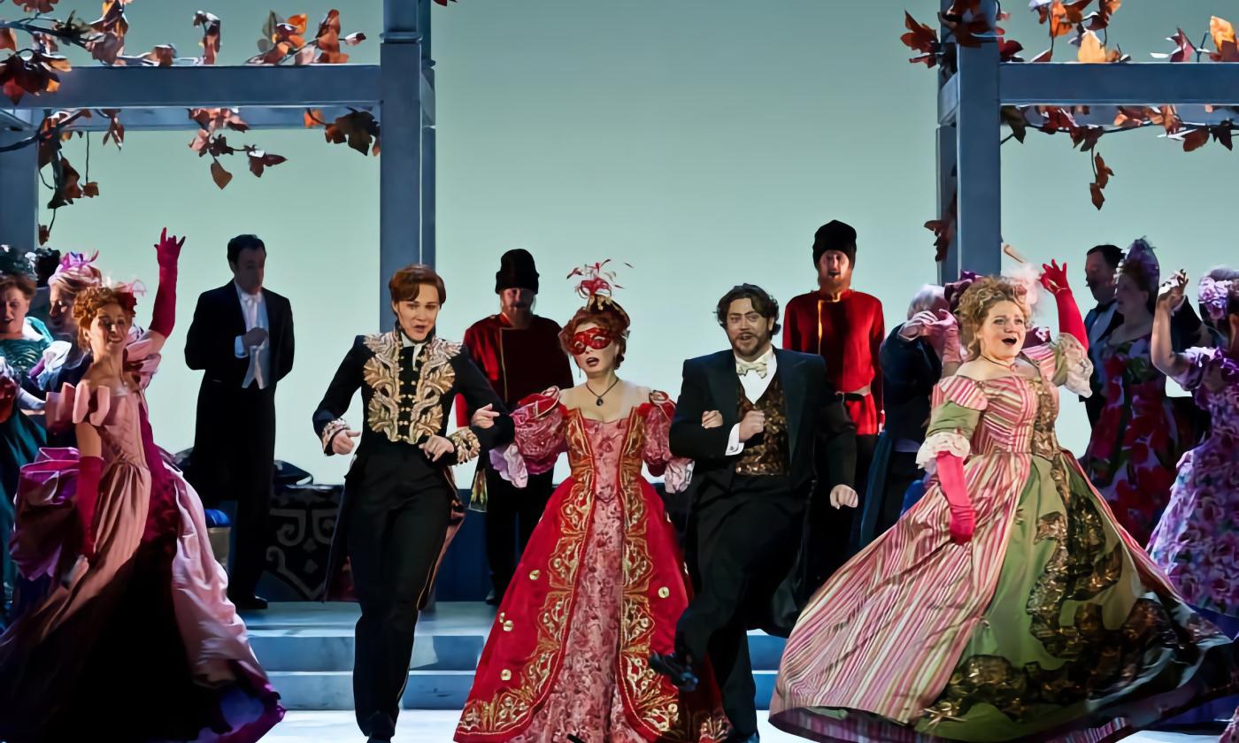 Die Fledermaus live stage performance. 