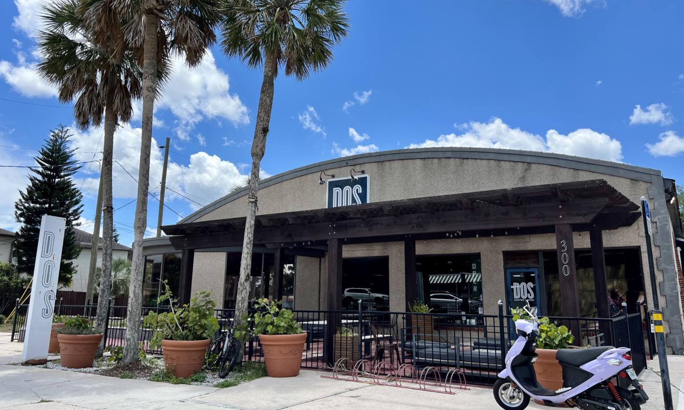 An exterior shot of Dos Coffee on a sunny day.