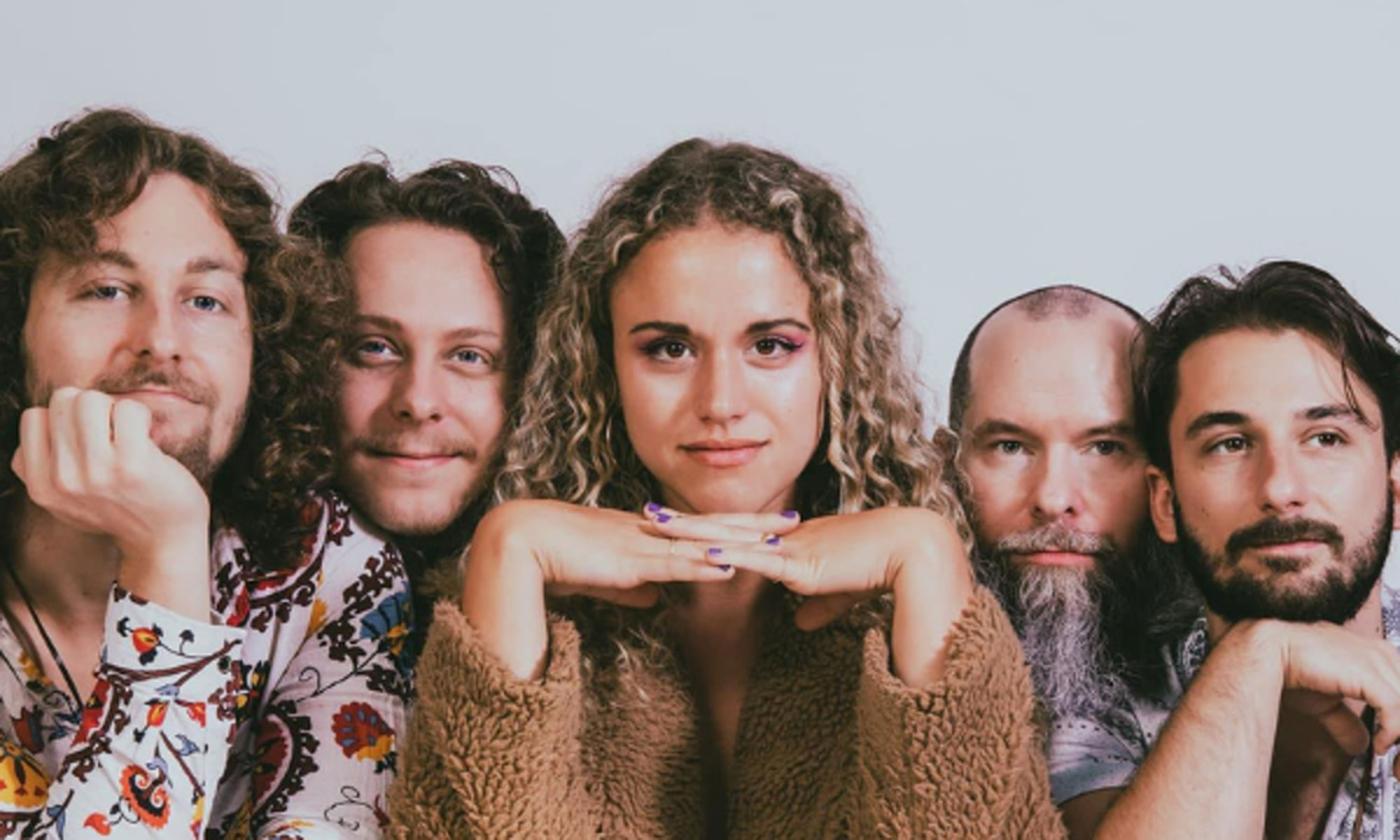 The band Weekend Lovers