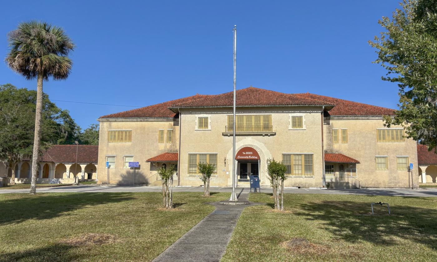 The exterior of Hastings Town Hall