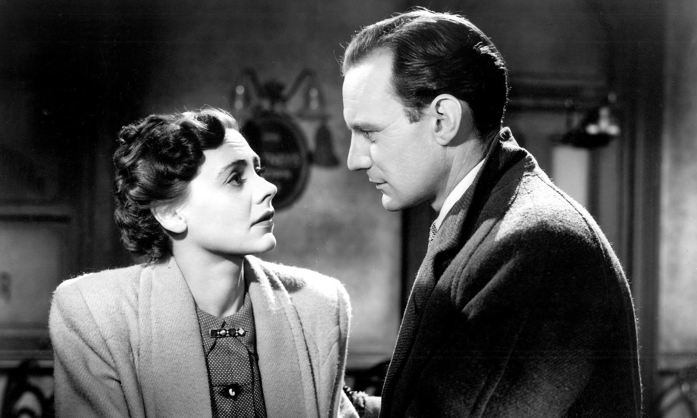 A scene between the two main characters in "Brief Encounter"