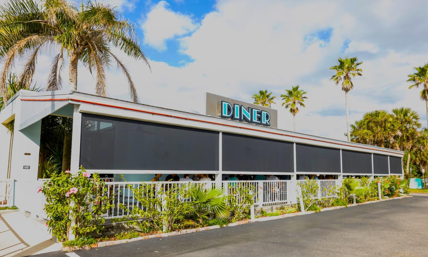 The exterior of the Beachside Diner on St. Augustine Beach
