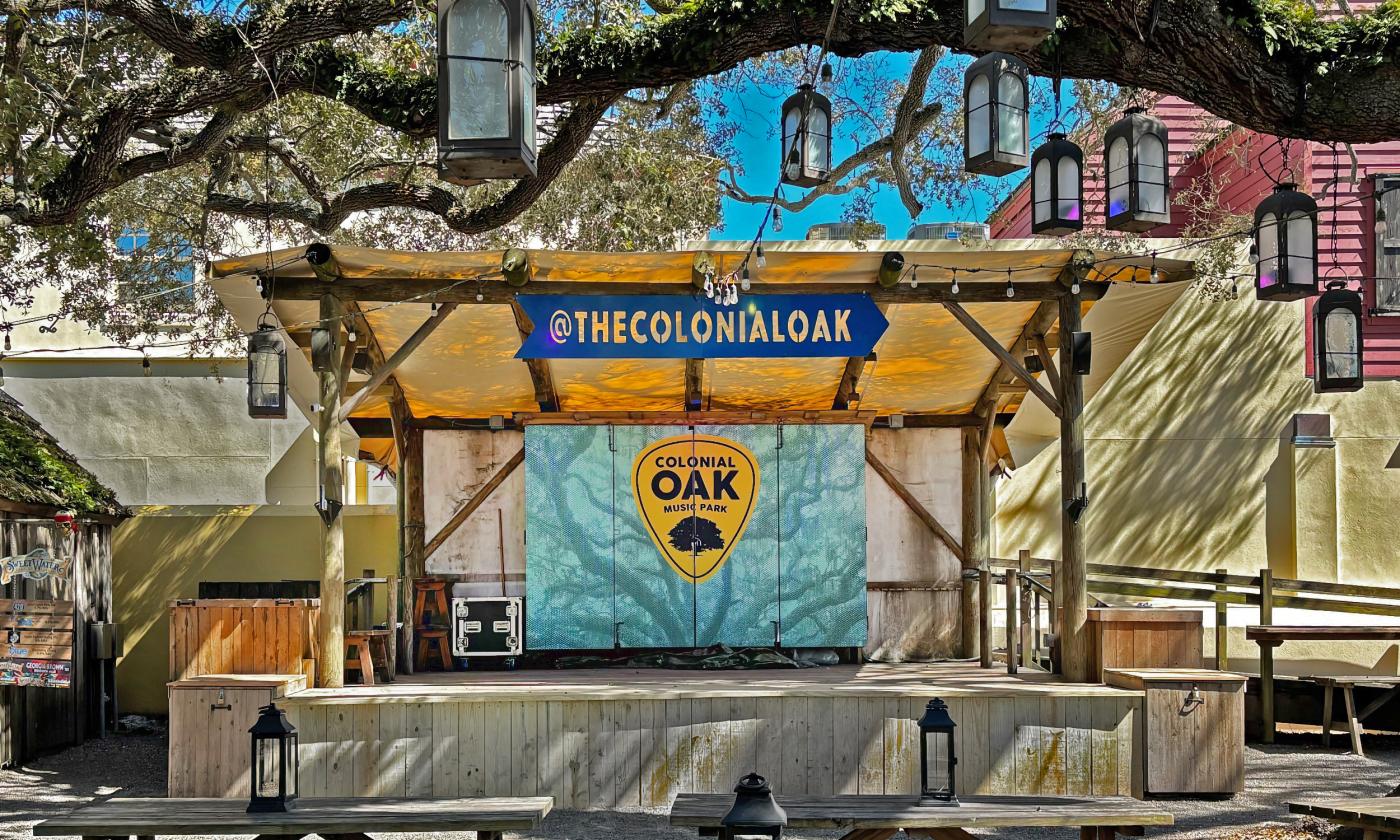 Colonial Oak Stage on a nice day