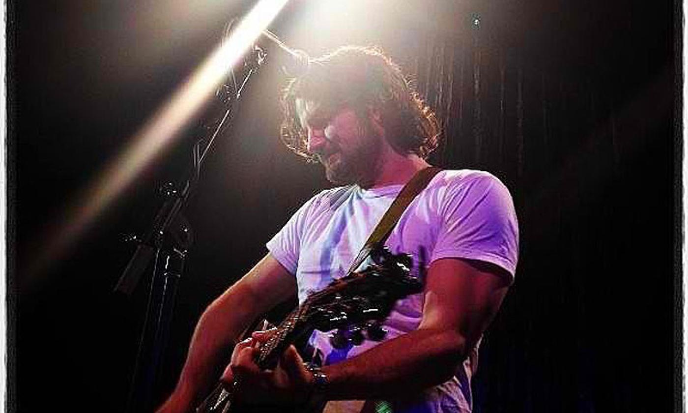 Matt Nathanson performing live. 