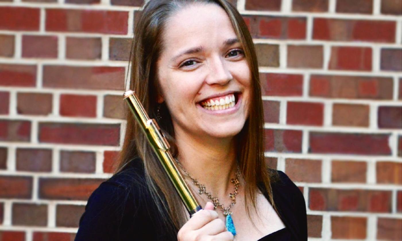 Sarah Young Facebook, Instagram, Twitter [Profiles]