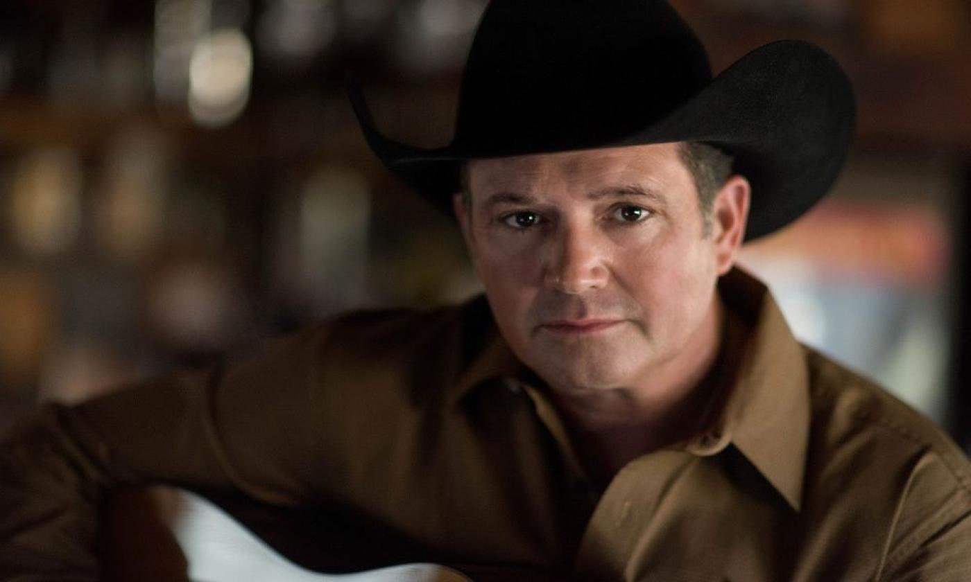 Longtime country music performer Tracy Byrd will stop by the St. Augustine Amphitheatre June 12, 2021.