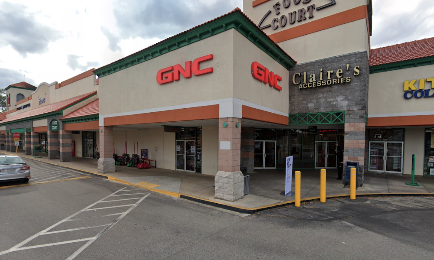 The GNC storefront at the St. Augustine Premium Outlets