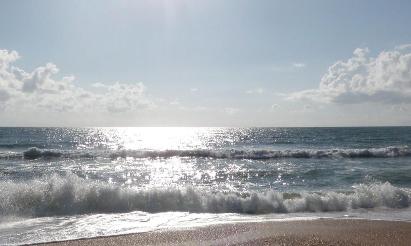 A sunny day at Guana River South Beach