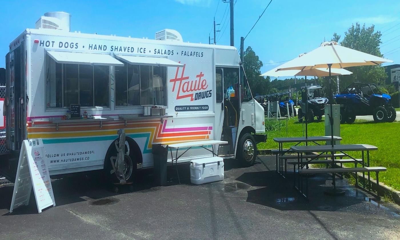 Haute Dawgs food truck in St. Augustine, FL.