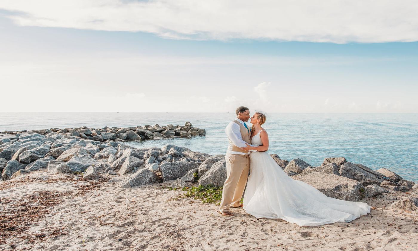 A St. Augustine Beach wedding courtesy of Lunar Kiss Photography.