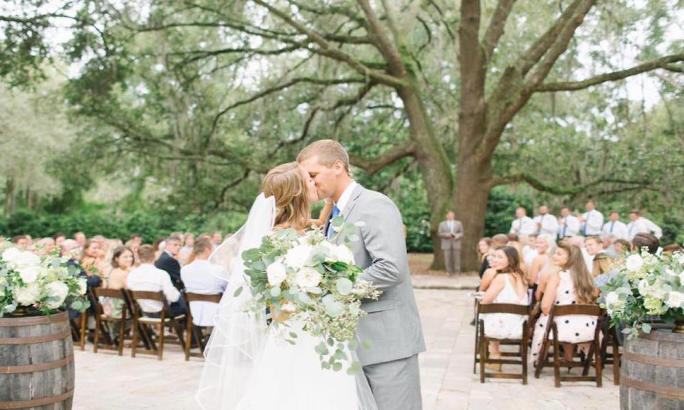 A St. Augustine wedding captured by Sarahdipity Photos,