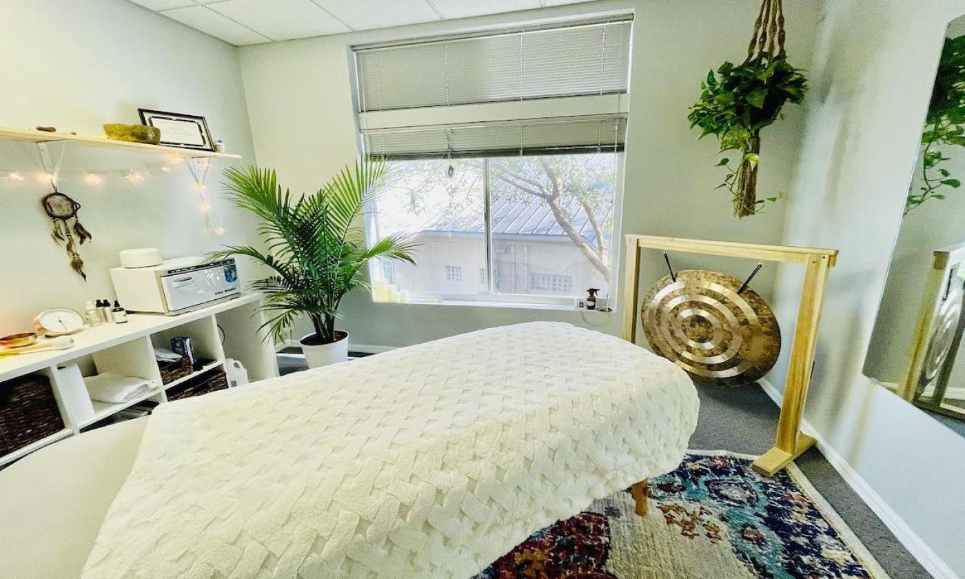 Inside Touch Massage & Reiki in Ponte Vedra Beach.