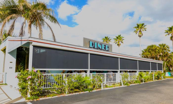 The exterior of the Beachside Diner on St. Augustine Beach