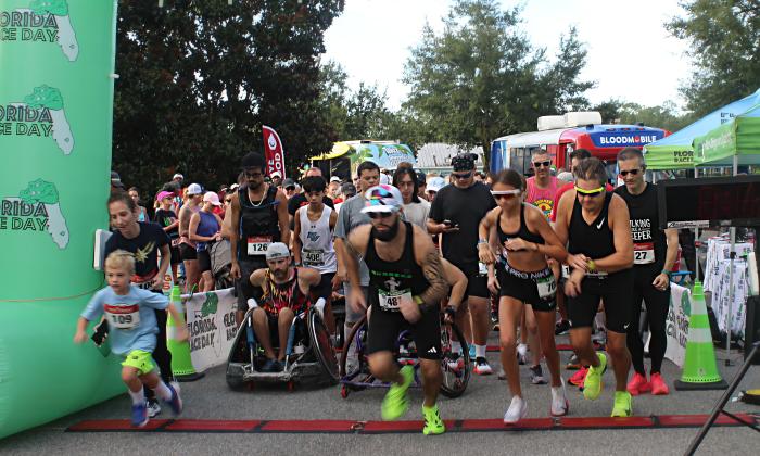 SuperHero start 2025, with runners just setting out