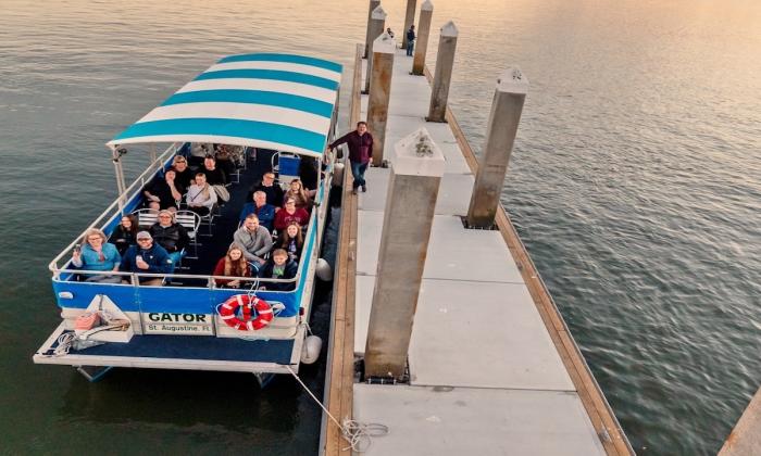 Adventure Boat Tours loading up passengers