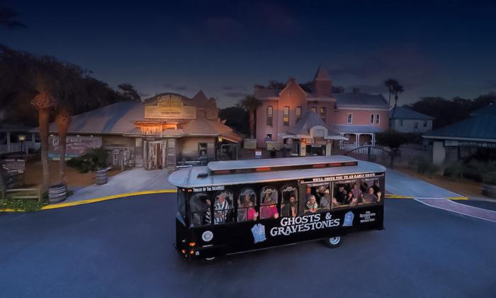 A coupon for Ghosts & Gravestones Tour