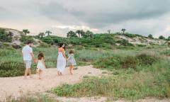 Colleen Lindhurst Photography captures families on St. Augustine's beaches.