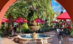 Courtyard at entrance to Bin 39 Wine Bar in St. Augustine, Florida.