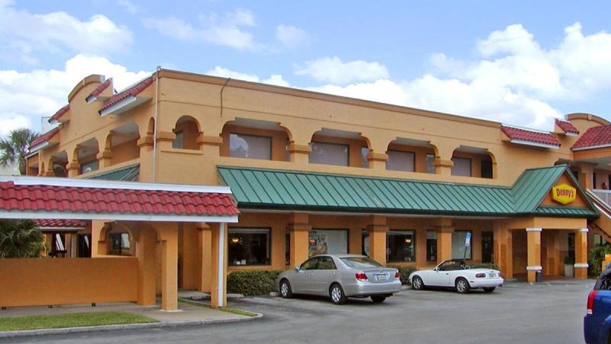 Denny's — I-95 Visit St. Augustine