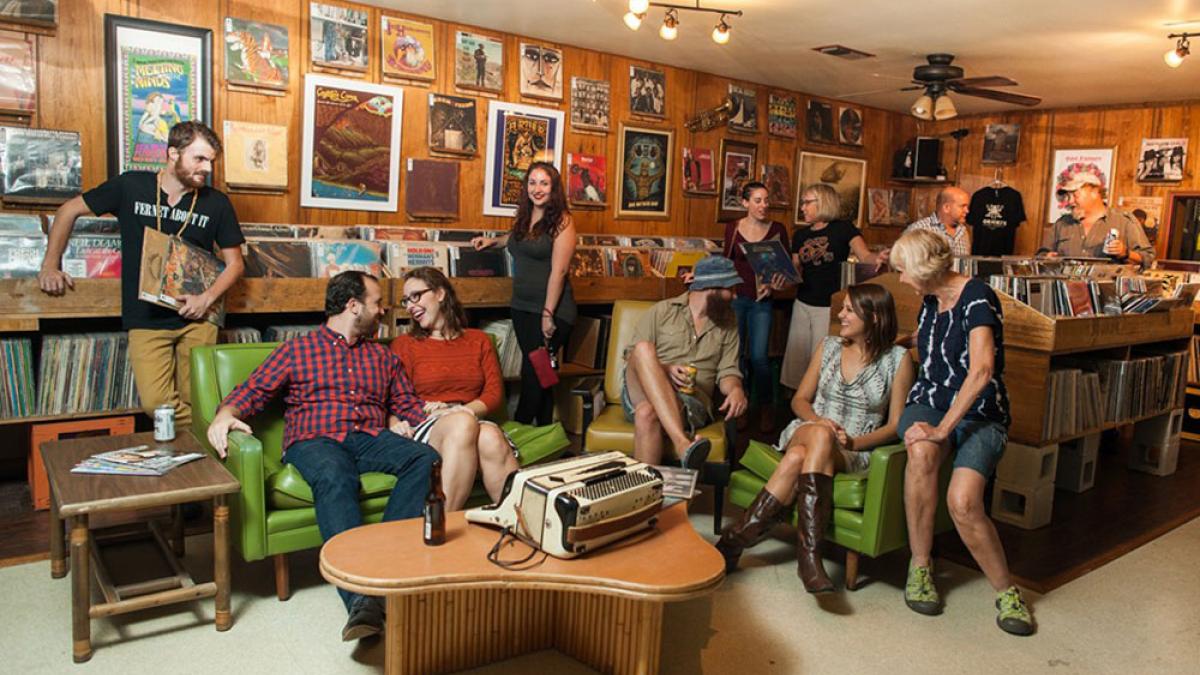 Hornski's Vinyl Lounge — Temporarily Closed | Visit St. Augustine