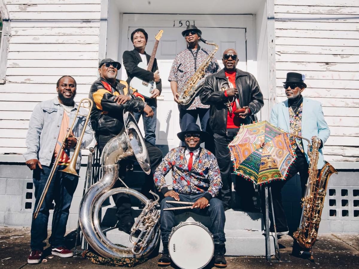 dirty-dozen-brass-band-25x15-