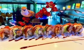 Kamiya 86 sushi roll presentation