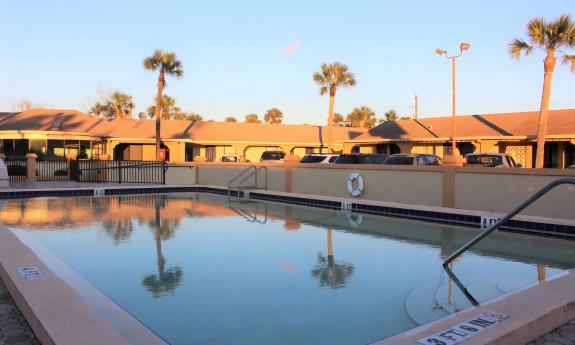 Poolside view on Anastasia Island's Lion's Inn