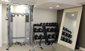 The fitness center offers free weights and a fitness machine at DoubleTree by Hilton in St. Augustine