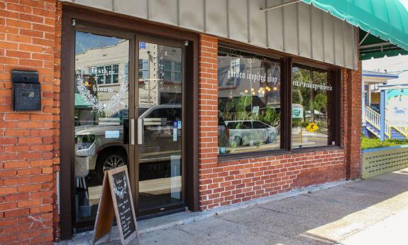 The Feather + Bloom shop storefront in Uptown St. Augustine
