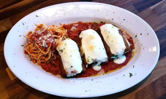 The chicken parmigiana dish