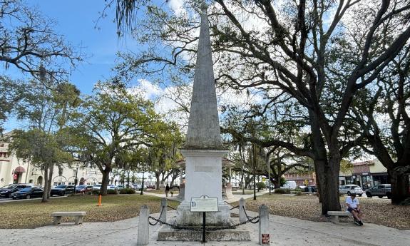 The Constitution Obelisk sitting in the Plaza