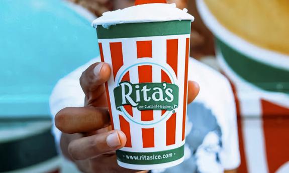 A cup full of Italian ice