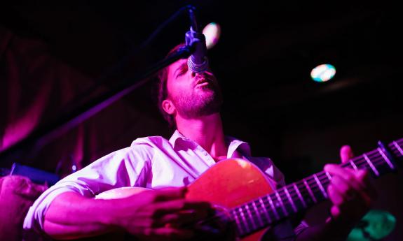 Deron Baker of the Mix performing solo