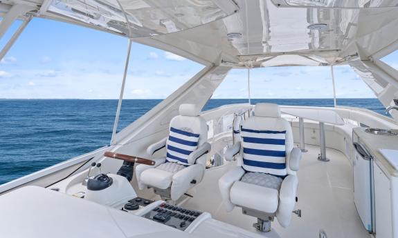 The top steering station and lounge on the "L'Oceano"