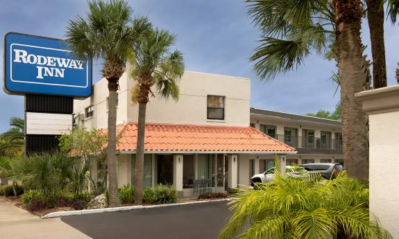 The exterior of Rodeway Inn