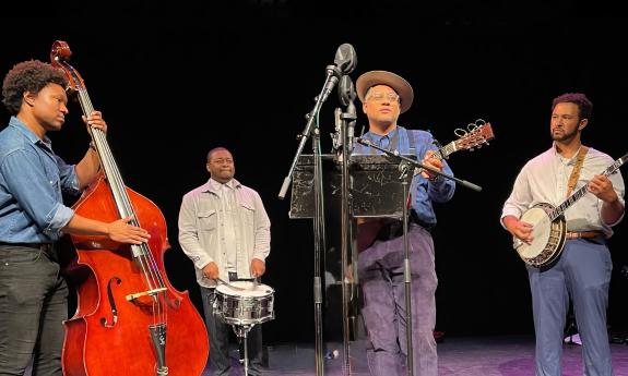 Dom Flemons and the Traveling Wildfires