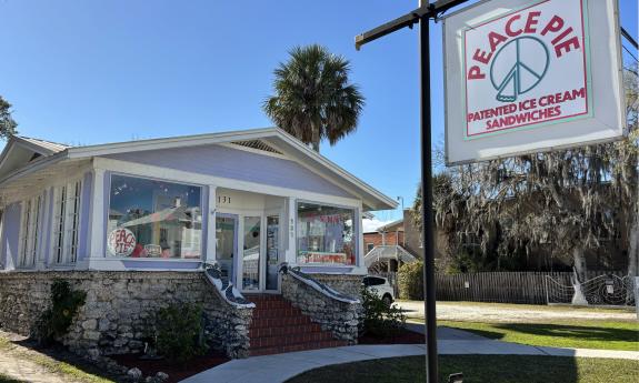The exterior of the Peace Pie on King Street