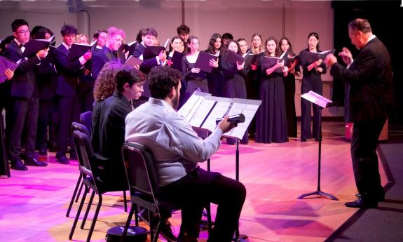 Students from the Univsersity of Florida music department performing