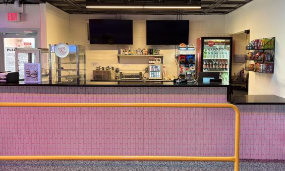 A concession stand at Ponce de le Rollin'