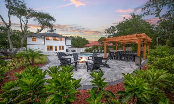 The yard, deck, and patio of a Florida Rental property in St. Augustine