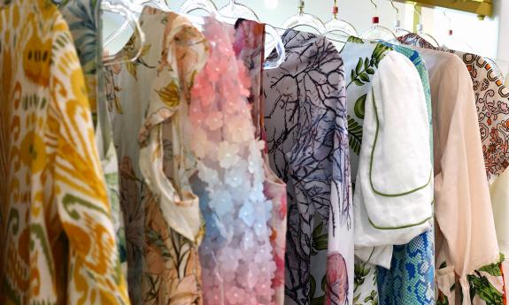 A rack of clothes hung up