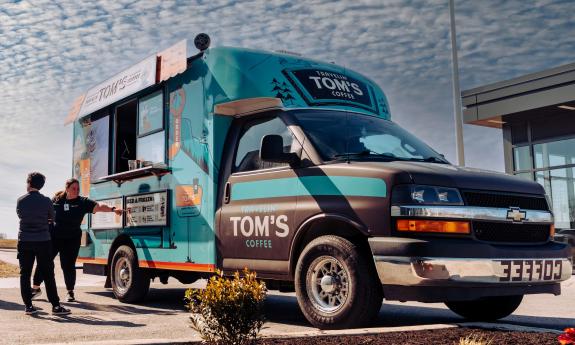 The exterior of Travelin' Tom's Coffee truck